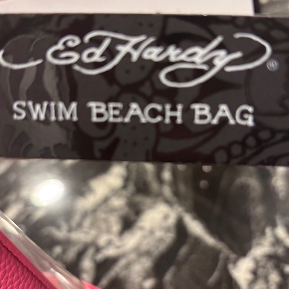 Ed Hardy Pink Tiger Graphic Shoulder Bag - Picture 2 of 3